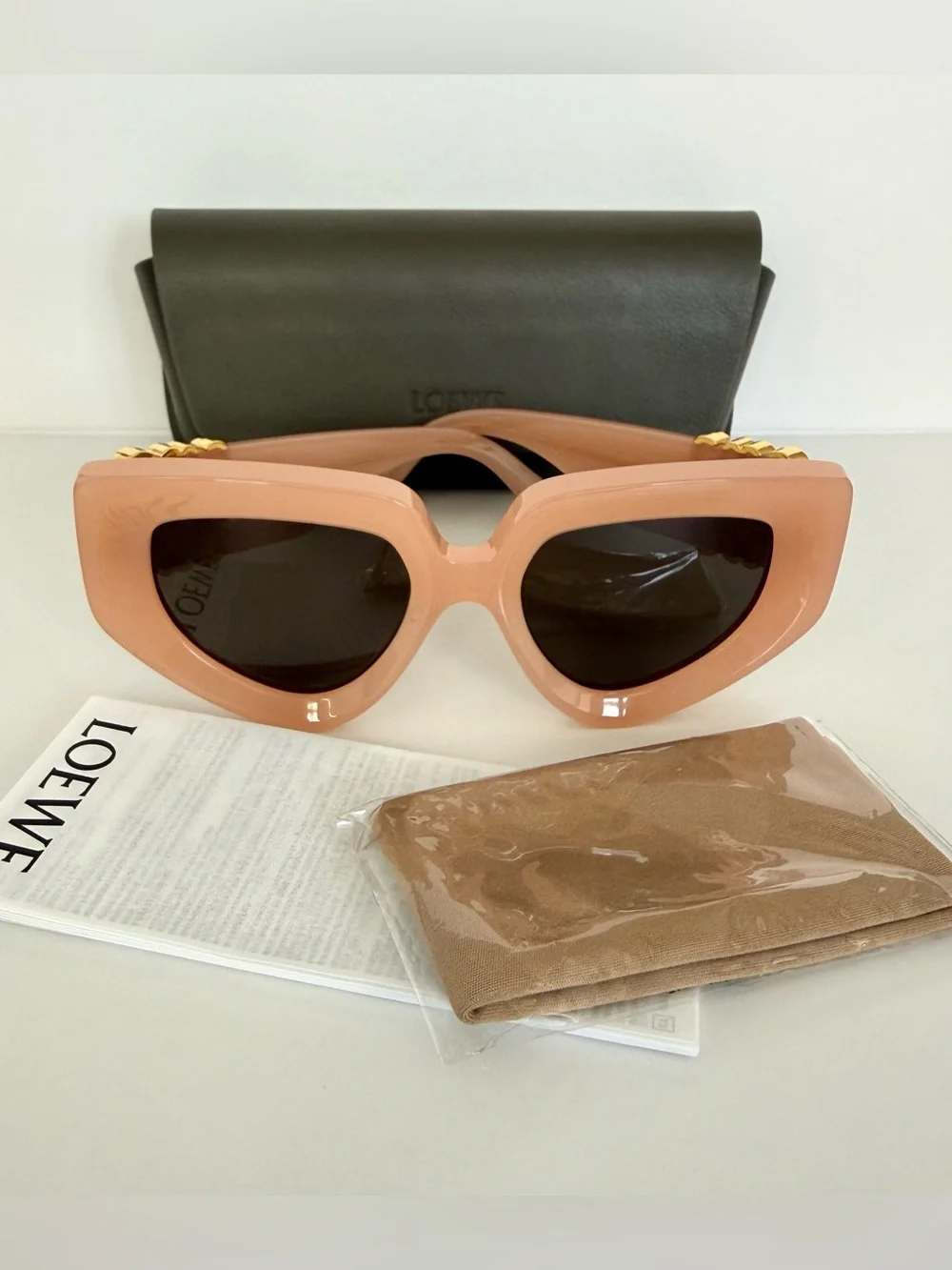 NEW!!! Loewe women sunglasses LW40154U 72E Authentic